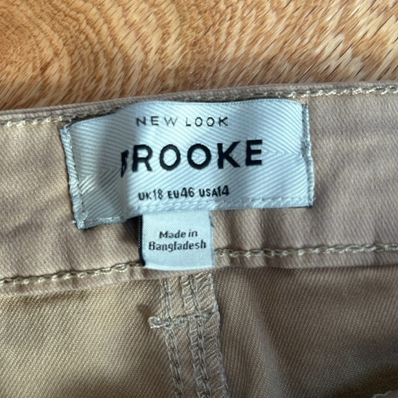 Brooke SZ 14, khaki tan pants with stretch. - Picture 4 of 12